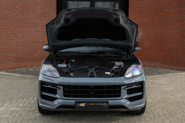 Porsche Cayenne 3.0 E-Hybrid Sport-Design Sportuitlaat Nwpr. 176k