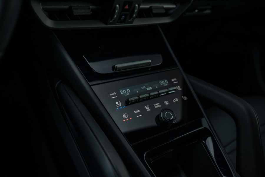 Porsche Cayenne 3.0 E-Hybrid Sport-Design Sportuitlaat Nwpr. 176k