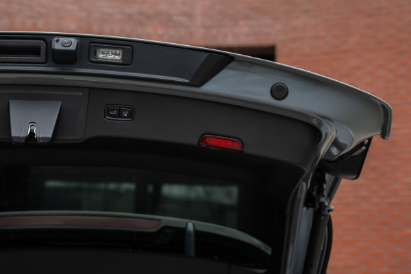 Porsche Cayenne 3.0 E-Hybrid Sport-Design Sportuitlaat Nwpr. 176k