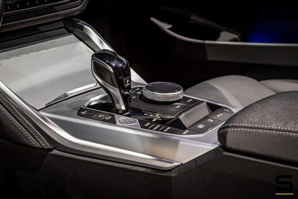 BMW 4 Serie Cabrio 420i High Executive|M-sport|Leder|Cam