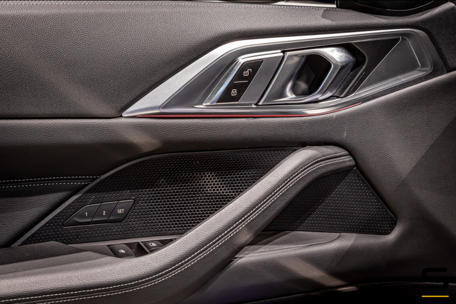 BMW 4 Serie Cabrio 420i High Executive|M-sport|Leder|Cam