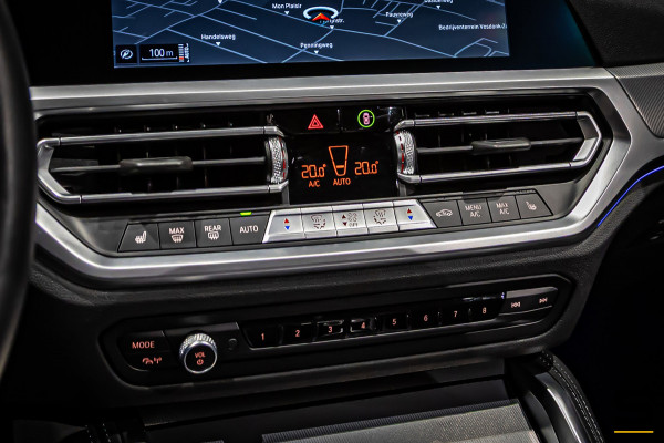 BMW 4 Serie Cabrio 420i High Executive|M-sport|Leder|Cam