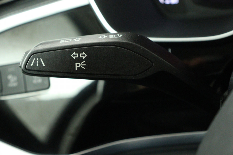 Audi Q3 35 TFSI Advanced Pro Line Plus (CAMERA, STOELVERWARMING, DIGITALE COCKPIT, LANE-ASSIST, CRUISE ADAPTIEF)