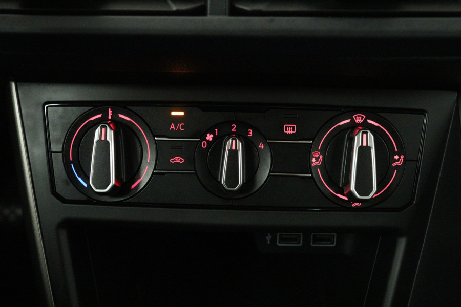 Volkswagen Polo 1.0 TSI Highline (CRUISE CONTROL ADAPTIEF, NAVIGATIE, CARPLAY)