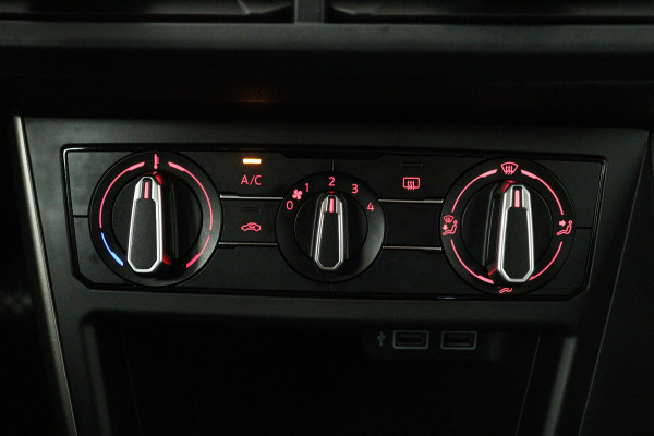 Volkswagen Polo 1.0 TSI Highline (CRUISE CONTROL ADAPTIEF, NAVIGATIE, CARPLAY)