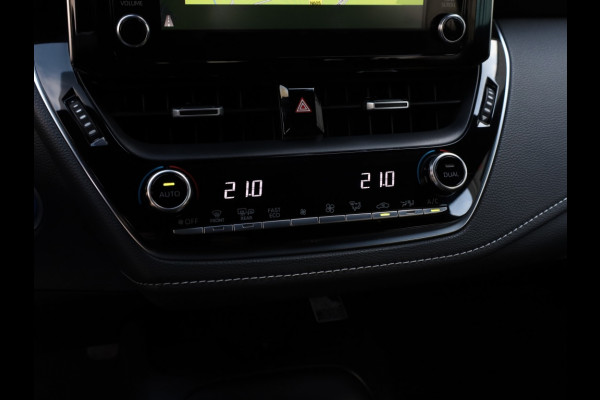 Toyota Corolla Touring Sports 1.8 Hybrid Business | Navigatie | Camera | Climate Control
