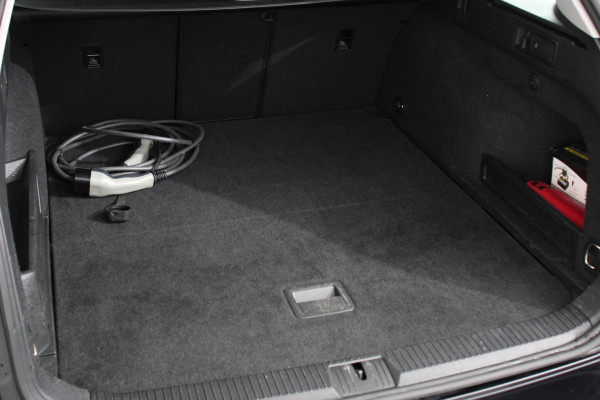 Volkswagen Passat Variant 1.4 TSI PHEV GTE | Adaptive Cruise Control | Lane Assist | Keyless Go | Navigatie | Camera | Massage Stoel |