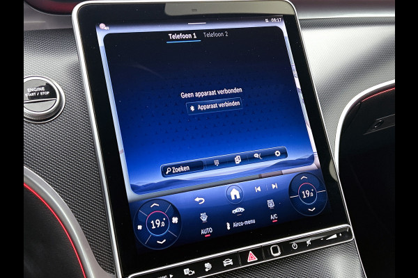 Mercedes-Benz C-Klasse Estate 300 e AMG Plug-In Hybride AMG Line | Night Pakket | Memory Voorstoelen | Easy-Pack Achterklep | Stuur en Stoelverwarming. Inclusief 24 maanden Mercedes-Benz Certified garantie voor Europa.