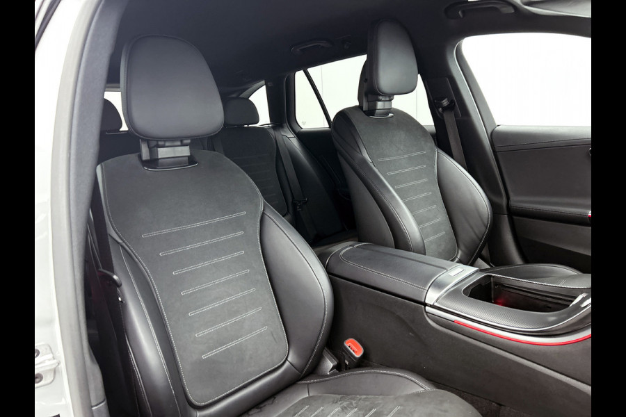 Mercedes-Benz C-Klasse Estate 300 e AMG Plug-In Hybride AMG Line | Night Pakket | Memory Voorstoelen | Easy-Pack Achterklep | Stuur en Stoelverwarming. Inclusief 24 maanden Mercedes-Benz Certified garantie voor Europa.