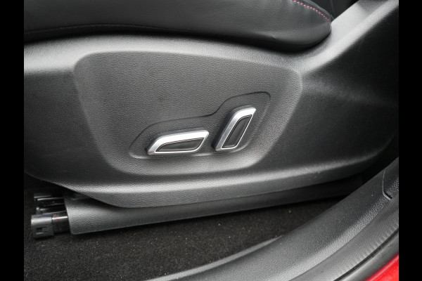 MG EHS 1.5 TGDI Luxury PHEV 258pk Dealer O.H | Trekhaak | Panodak | 360 Camera | Adaptive Cruise | Lederen Sportstoelen Verwarmd | Keyless | Pilot Assist | Blis | Apple Carplay | Virtual | Navigatie | DAB+ | Plug In Hybrid |