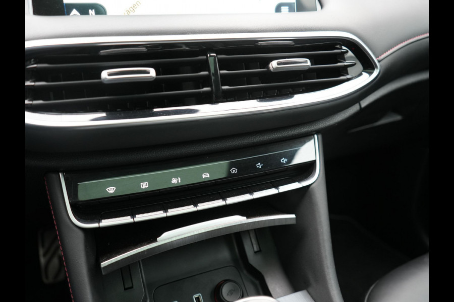 MG EHS 1.5 TGDI Luxury PHEV 258pk Dealer O.H | Trekhaak | Panodak | 360 Camera | Adaptive Cruise | Lederen Sportstoelen Verwarmd | Keyless | Pilot Assist | Blis | Apple Carplay | Virtual | Navigatie | DAB+ | Plug In Hybrid |