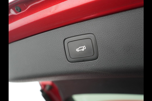 MG EHS 1.5 TGDI Luxury PHEV 258pk Dealer O.H | Trekhaak | Panodak | 360 Camera | Adaptive Cruise | Lederen Sportstoelen Verwarmd | Keyless | Pilot Assist | Blis | Apple Carplay | Virtual | Navigatie | DAB+ | Plug In Hybrid |