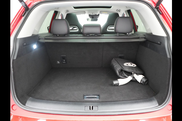 MG EHS 1.5 TGDI Luxury PHEV 258pk Dealer O.H | Trekhaak | Panodak | 360 Camera | Adaptive Cruise | Lederen Sportstoelen Verwarmd | Keyless | Pilot Assist | Blis | Apple Carplay | Virtual | Navigatie | DAB+ | Plug In Hybrid |