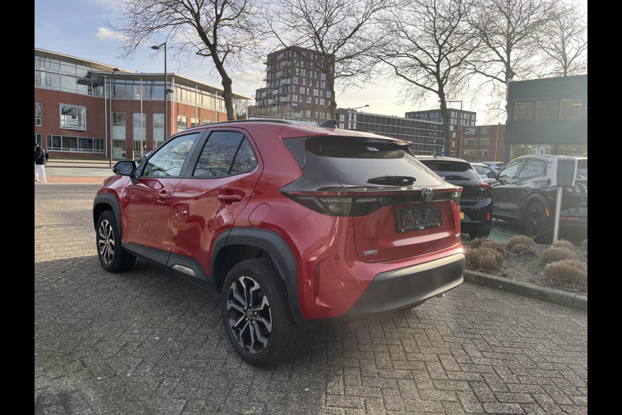 Toyota Yaris Cross 1.5 Hybrid 115 Dynamic | Apple Carplay & AndroidAUTO | Achteruitrij Camera | Stuur- & Stoelverwarming |