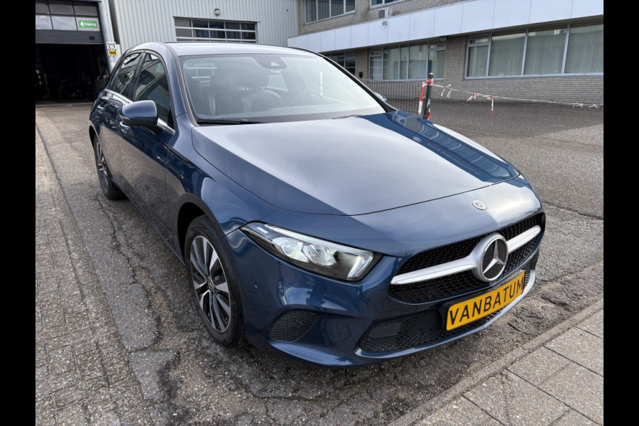 Mercedes-Benz A-Klasse 250 e Premium