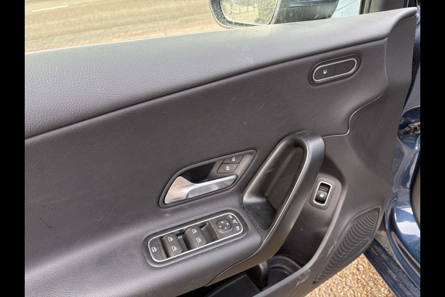 Mercedes-Benz A-Klasse 250 e Premium