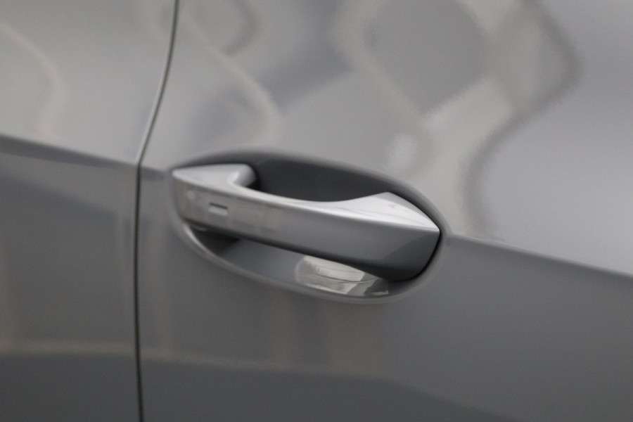 Volkswagen ID.3 Pro S 77 kWh 204 PK, Camera, Keyless, Adap. Cruise Control, Winterpakket