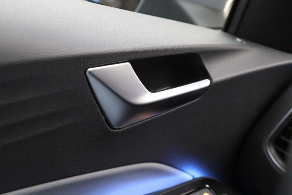 Volkswagen ID.3 Pro S 77 kWh 204 PK, Camera, Keyless, Adap. Cruise Control, Winterpakket