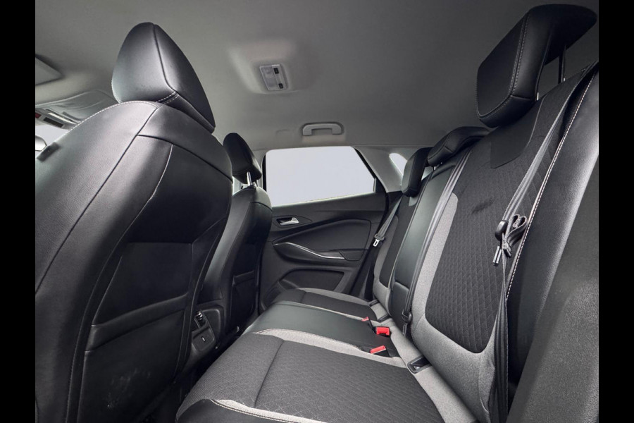 Opel Grandland X 1.2 Turbo Business Executive, achteruitrijcamera,trekhaak, 1/2 lederen sportinterieur, 1 e eigenaar, NL auto