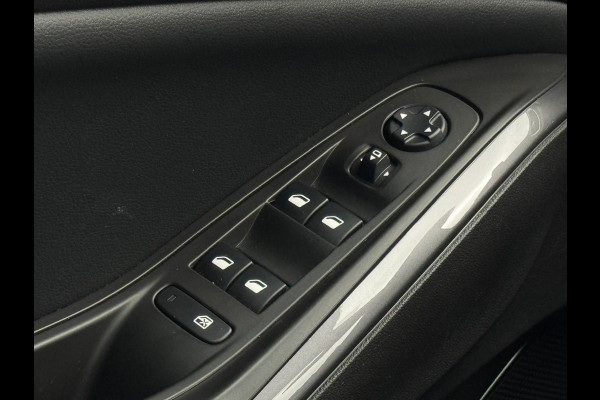 Opel Grandland X 1.2 Turbo Business Executive, achteruitrijcamera,trekhaak, 1/2 lederen sportinterieur, 1 e eigenaar, NL auto