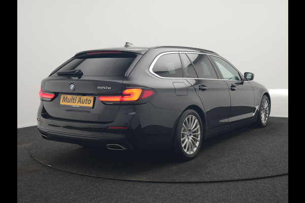 BMW 5 Serie Touring 520e Business Edition Plus PHEV 204pk Dealer O.H. | Head Up | Camera | Lederen Comfortstoelen Memory & Ventilatie | Apple Carplay | Blis | Virtual | Stoelverwarming | Navigatie | DAB | Plug In Hybrid |