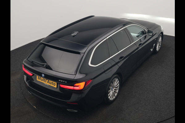 BMW 5 Serie Touring 520e Business Edition Plus PHEV 204pk Dealer O.H. | Head Up | Camera | Lederen Comfortstoelen Memory & Ventilatie | Apple Carplay | Blis | Virtual | Stoelverwarming | Navigatie | DAB | Plug In Hybrid |