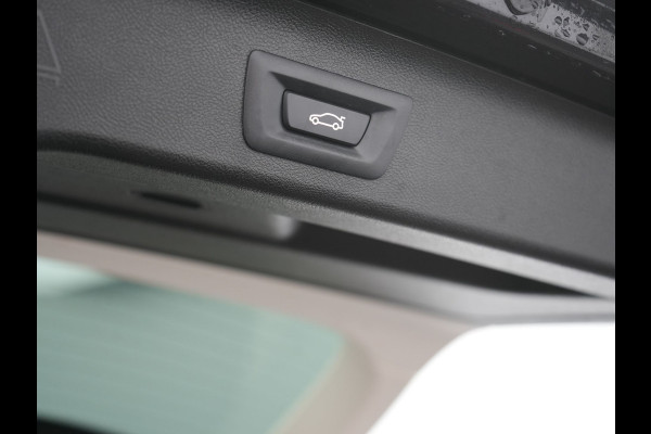 BMW 5 Serie Touring 520e Business Edition Plus PHEV 204pk Dealer O.H. | Head Up | Camera | Lederen Comfortstoelen Memory & Ventilatie | Apple Carplay | Blis | Virtual | Stoelverwarming | Navigatie | DAB | Plug In Hybrid |
