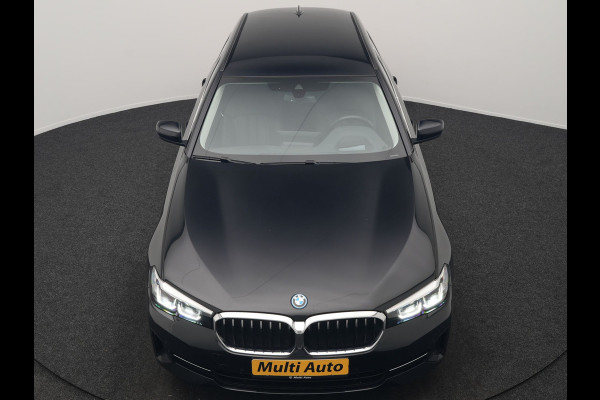 BMW 5 Serie Touring 520e Business Edition Plus PHEV 204pk Dealer O.H. | Head Up | Camera | Lederen Comfortstoelen Memory & Ventilatie | Apple Carplay | Blis | Virtual | Stoelverwarming | Navigatie | DAB | Plug In Hybrid |