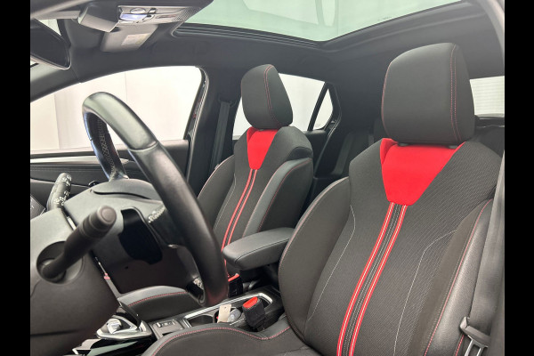 Opel Corsa 1.2 GS Line | Pano/Dak | Trekhaak | Origineel NL | Apple/Carplay | Half/Leder