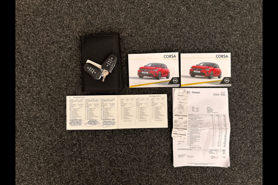 Opel Corsa 1.2 GS Line | Pano/Dak | Trekhaak | Origineel NL | Apple/Carplay | Half/Leder