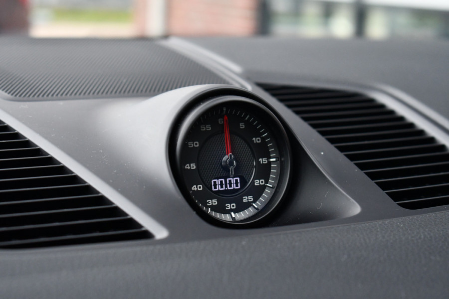 Porsche Cayenne 3.0 Pano Chrono+Sport Trekh Luchtv 21inch BOSE Sfeer