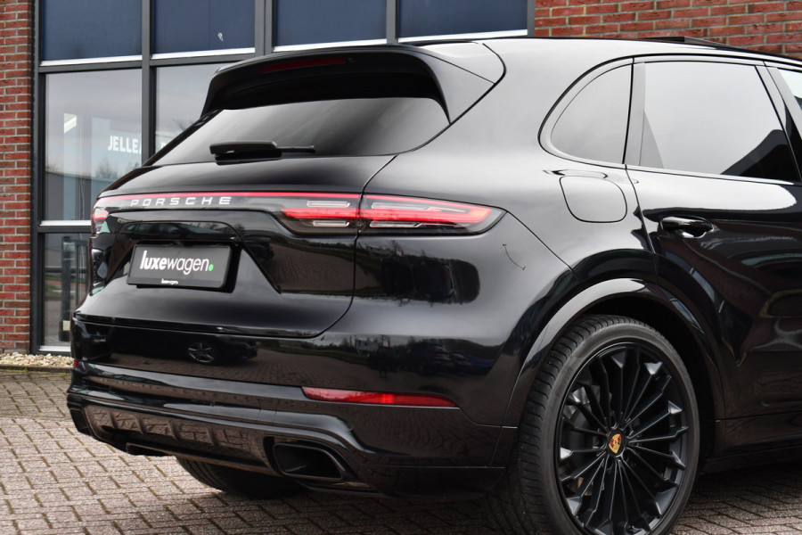 Porsche Cayenne 3.0 Pano Chrono+Sport Trekh Luchtv 21inch BOSE Sfeer