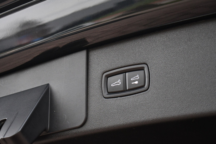 Porsche Cayenne 3.0 Pano Chrono+Sport Trekh Luchtv 21inch BOSE Sfeer