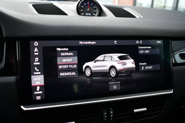 Porsche Cayenne 3.0 Pano Chrono+Sport Trekh Luchtv 21inch BOSE Sfeer