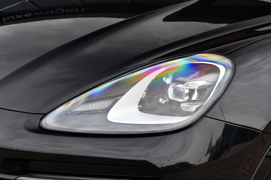 Porsche Cayenne 3.0 Pano Chrono+Sport Trekh Luchtv 21inch BOSE Sfeer