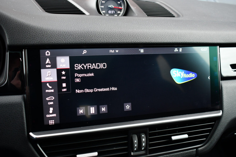 Porsche Cayenne 3.0 Pano Chrono+Sport Trekh Luchtv 21inch BOSE Sfeer