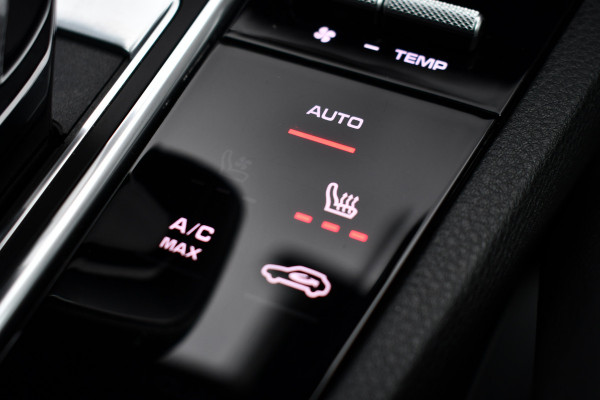 Porsche Cayenne 3.0 Pano Chrono+Sport Trekh Luchtv 21inch BOSE Sfeer