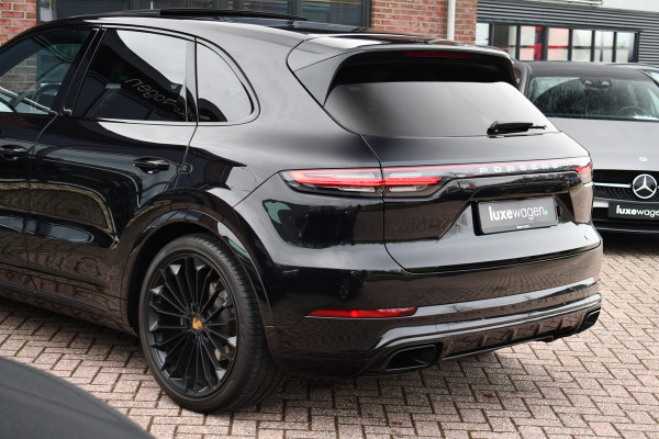 Porsche Cayenne 3.0 Pano Chrono+Sport Trekh Luchtv 21inch BOSE Sfeer