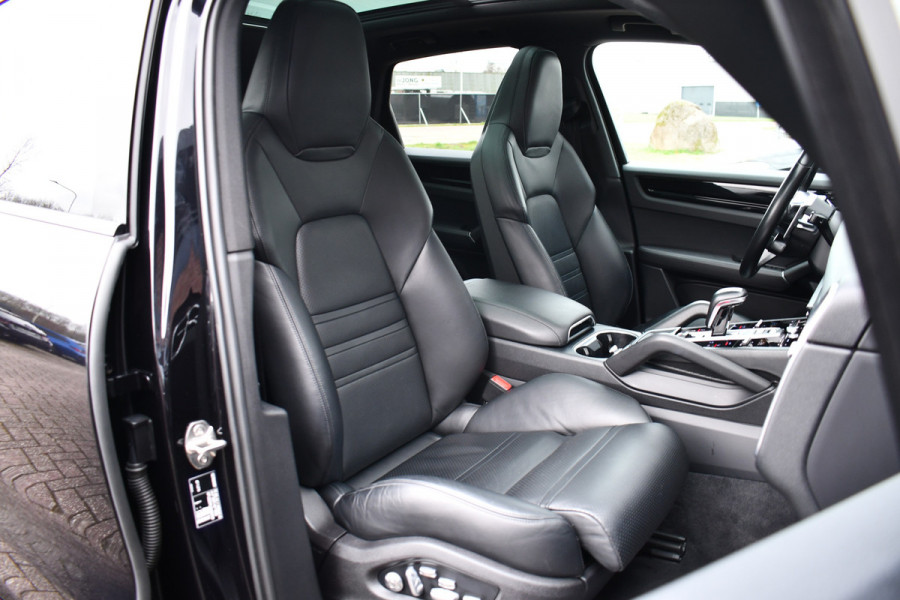 Porsche Cayenne 3.0 Pano Chrono+Sport Trekh Luchtv 21inch BOSE Sfeer