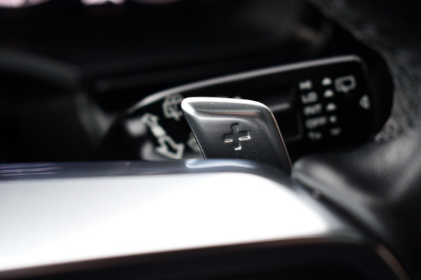 Porsche Cayenne 3.0 Pano Chrono+Sport Trekh Luchtv 21inch BOSE Sfeer