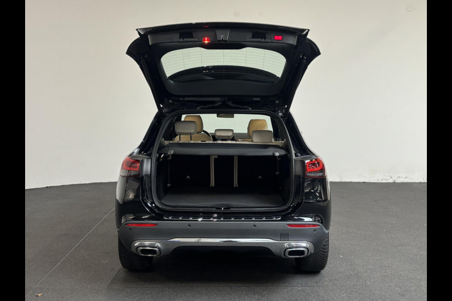 Mercedes-Benz GLA 200 Automaat Progressive Navigatie Climate Control Camera Parkeer sensoren Stoelverwarming DAB Lichtmetalen velgen 18" Electrisch bedienbare achterklep