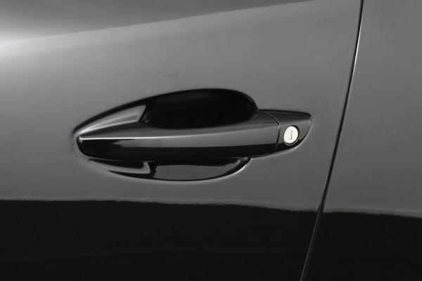 Peugeot 3008 1.2 *130PK*CARPLAY*ECC*CRUISE*NAVI*CAMERA*