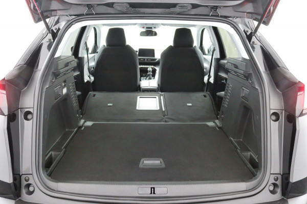 Peugeot 3008 1.2 *130PK*CARPLAY*ECC*CRUISE*NAVI*CAMERA*