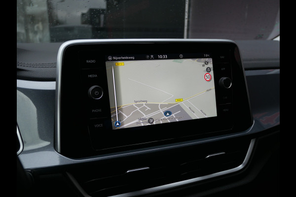 Volkswagen T-Roc 1.5 TSI STYLE | AUTOMAAT | MASSAGE | TREKHAAK | VIRTUAL | IQ LED | ALL-IN!!