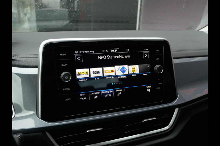 Volkswagen T-Roc 1.5 TSI STYLE | AUTOMAAT | MASSAGE | TREKHAAK | VIRTUAL | IQ LED | ALL-IN!!