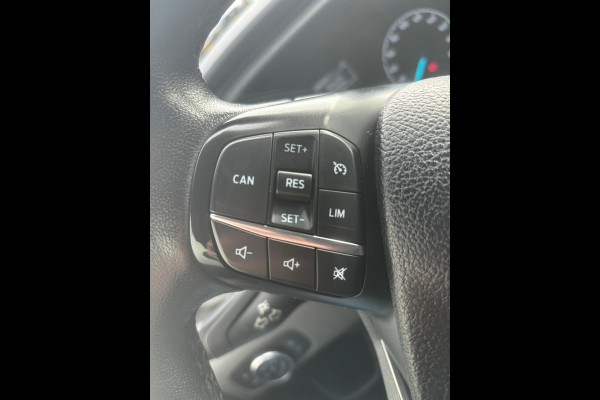 Ford Transit Custom 320 2.0 TDCI L2H1 DC 5PERS*A/C*CRUISE*HAAK*TEL*PDC