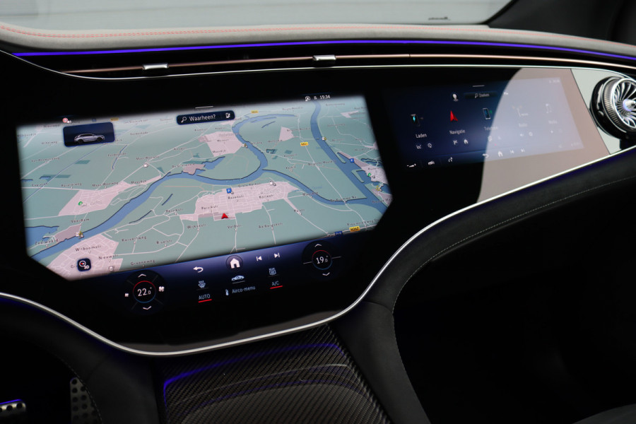 Mercedes-Benz EQE SUV AMG 43 4MATIC Premium 91 kWh | Hyperscreen | Luchtvering | Achterasbesturing | Distronic+ | Carbon | Burmester | Trekhaak | Warmtepomp | Verwarmd Stuurwiel | HUD | Panoramadak |