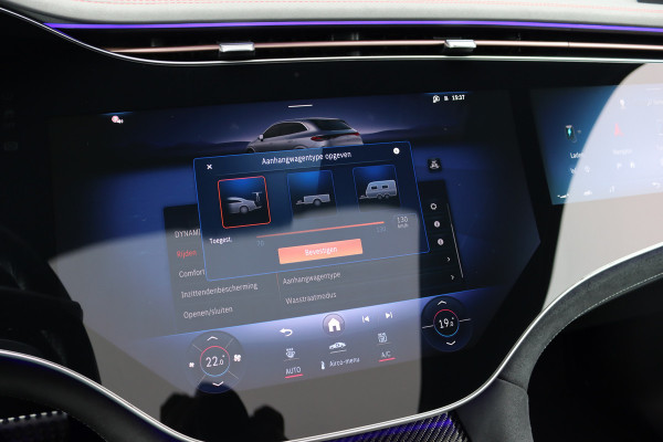 Mercedes-Benz EQE SUV AMG 43 4MATIC Premium 91 kWh | Hyperscreen | Luchtvering | Achterasbesturing | Distronic+ | Carbon | Burmester | Trekhaak | Warmtepomp | Verwarmd Stuurwiel | HUD | Panoramadak |