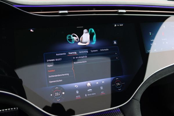 Mercedes-Benz EQE SUV AMG 43 4MATIC Premium 91 kWh | Hyperscreen | Luchtvering | Achterasbesturing | Distronic+ | Carbon | Burmester | Trekhaak | Warmtepomp | Verwarmd Stuurwiel | HUD | Panoramadak |