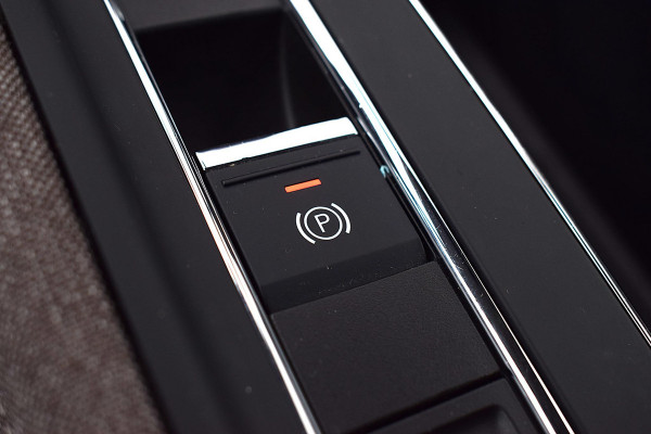 Škoda ENYAQ iV 60 First Edition | SOH: 93,3% | Stuur- en Stoelverw. | Camera | 21” LM